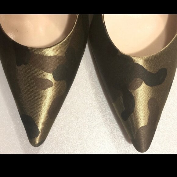 Satin Finished GUESS Camouflage Pumps  - Sz 8.5 - Picture 10 of 11